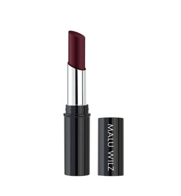 True Matt Lipstick Black Red Woman 04