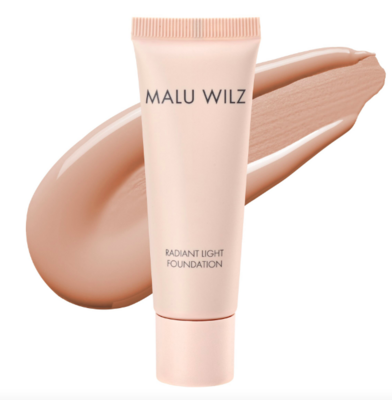 Malu Wilz  nr. 20 Radiant Light Foundation -zacht medium